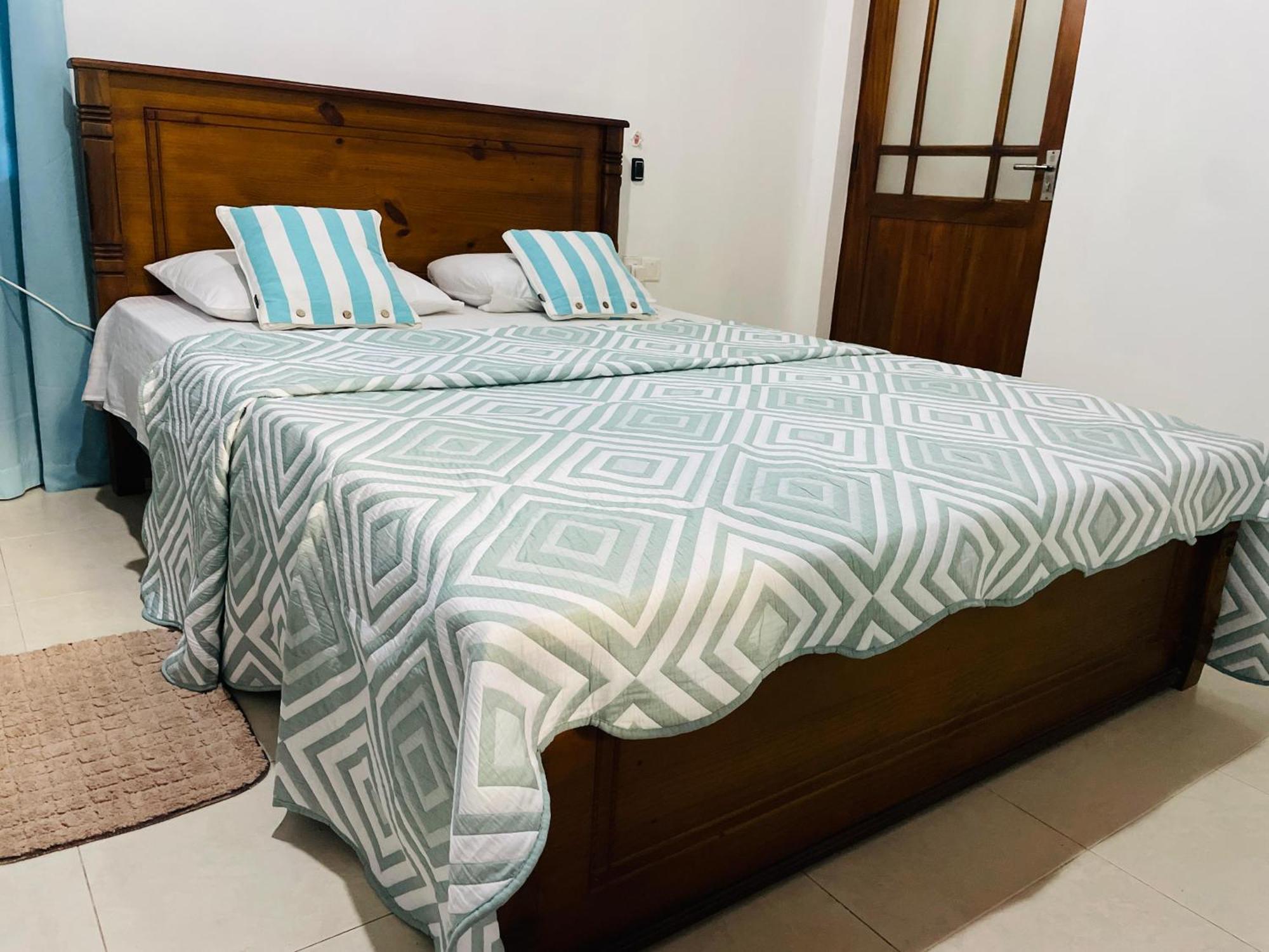 Unique Villa Kandy Luaran gambar