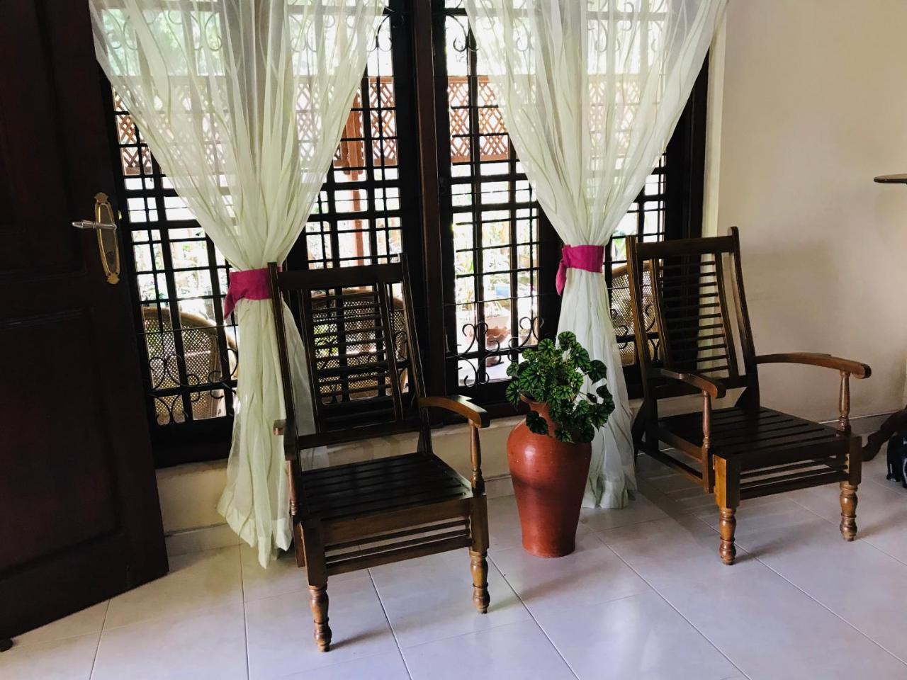 Unique Villa Kandy Luaran gambar
