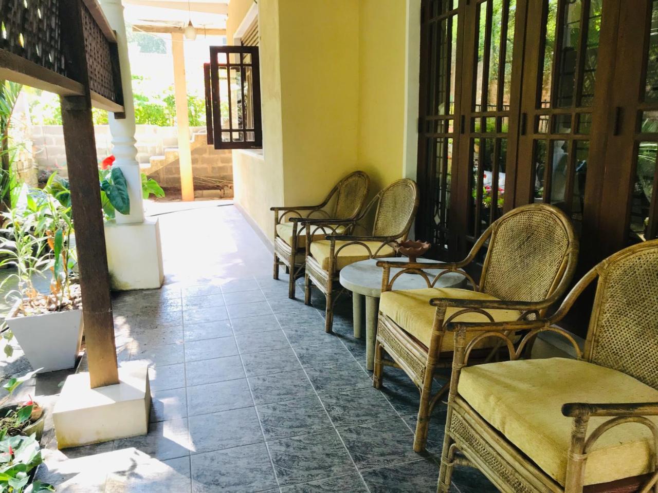 Unique Villa Kandy Luaran gambar