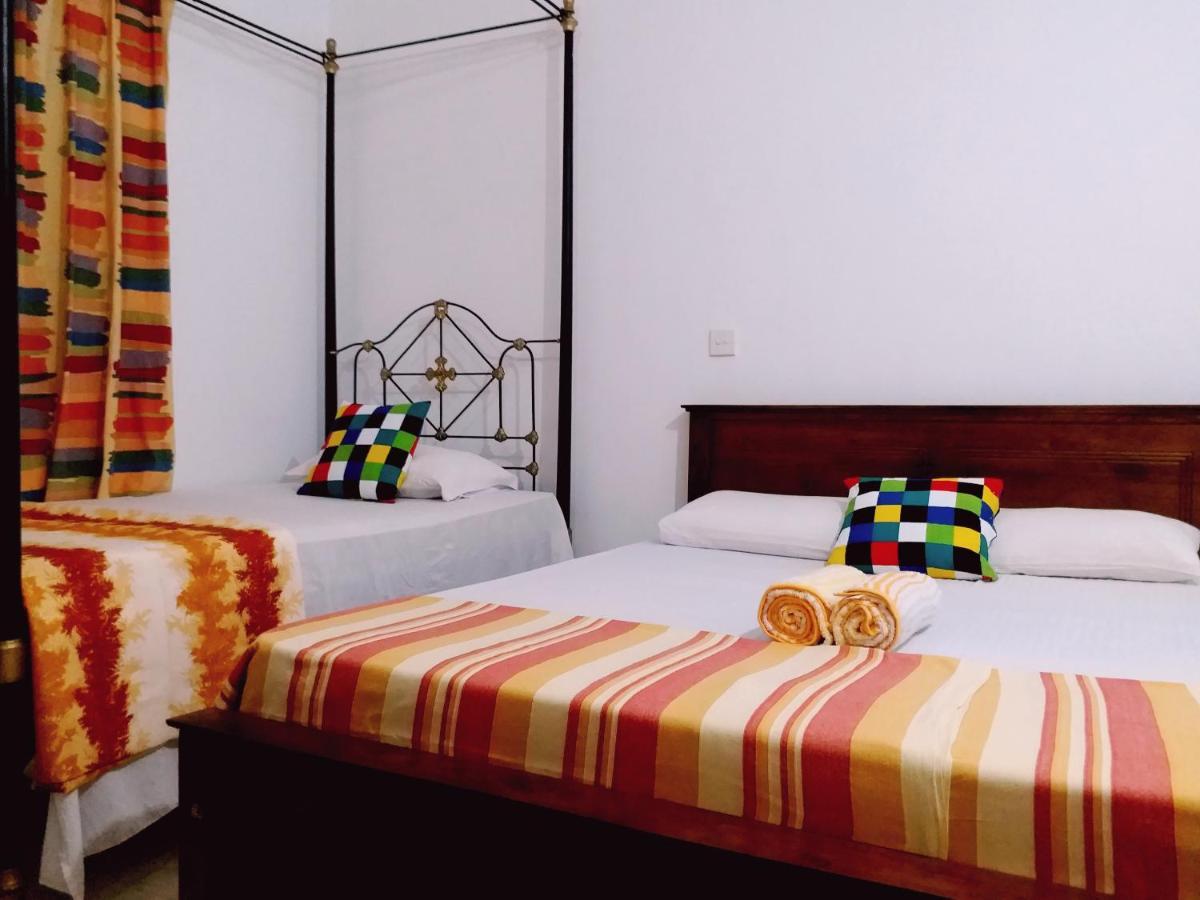 Unique Villa Kandy Luaran gambar